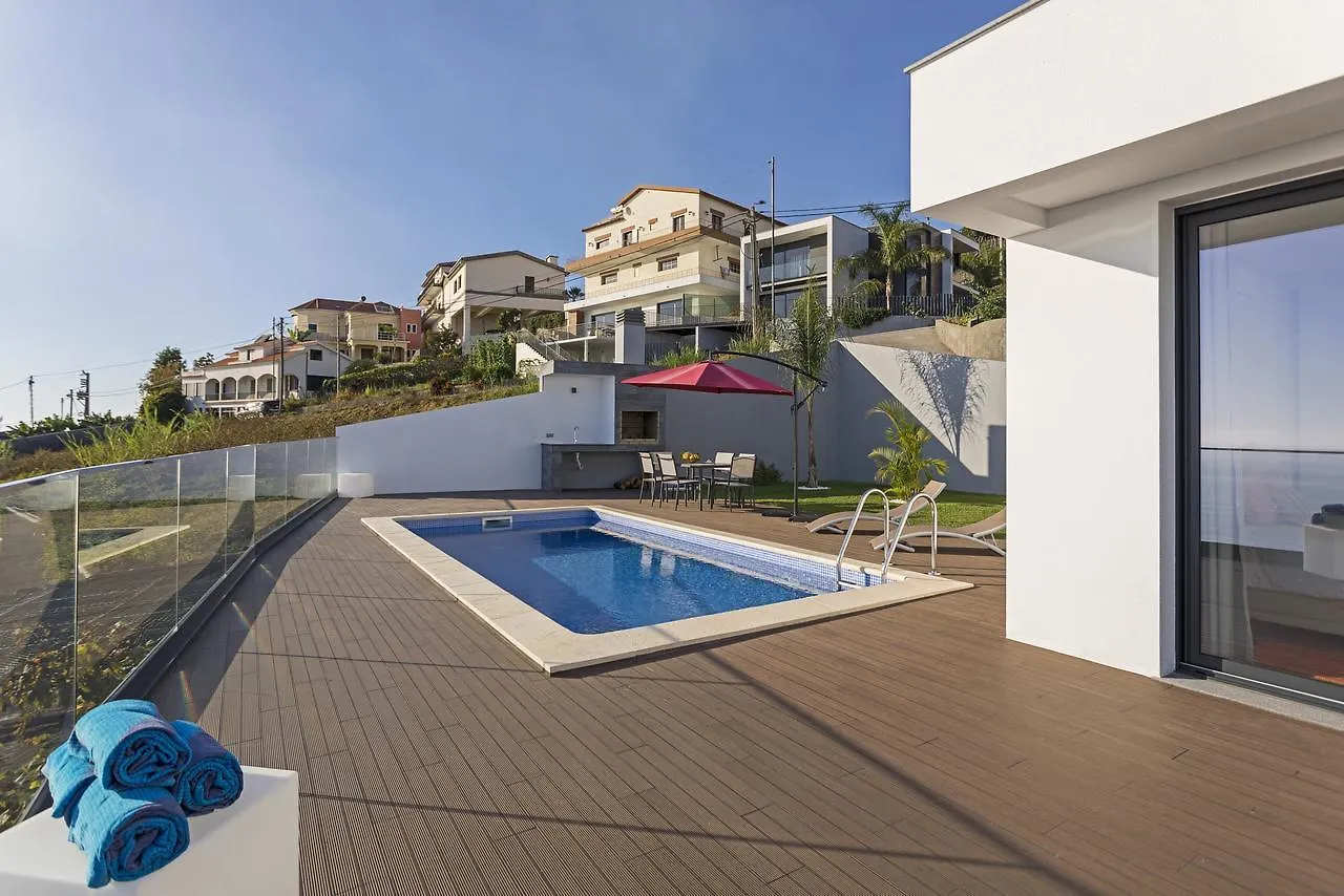 Searenity Vacation Home I By An Island Apart Arco da Calheta  Сasa de vacaciones